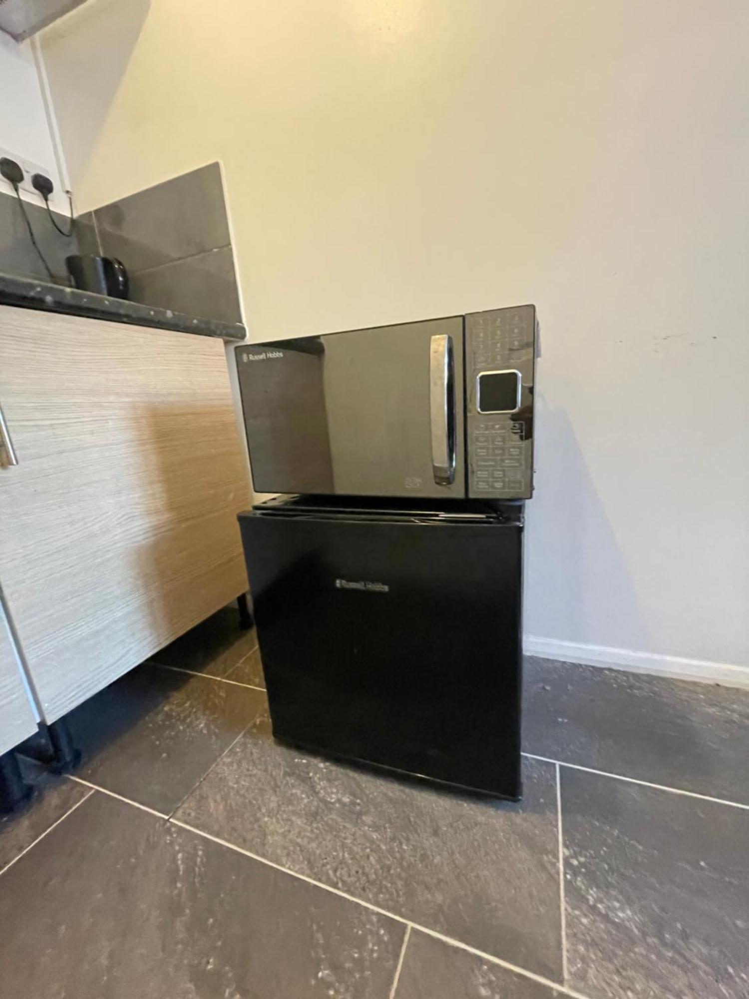 Fantastic Studio, Private Bathroom And Mini Kitchen. Thamesmead  Екстериор снимка